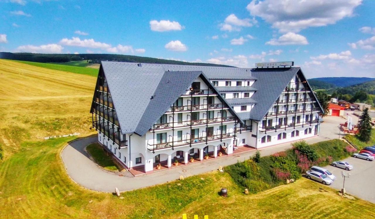 Alpina Lodge Hotel Oberwiesenthal Exterior photo
